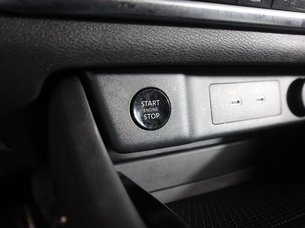 Used 2024 Nissan Rogue SV AWD/4WD image 44