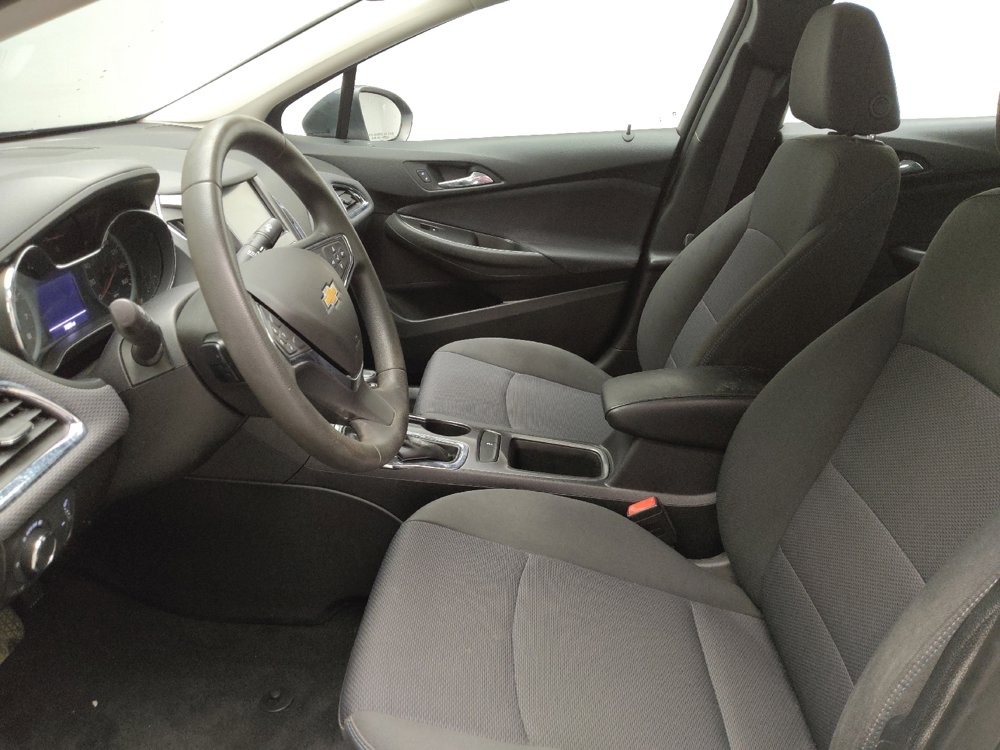 Used 2018 Chevrolet Cruze LT FWD image 17