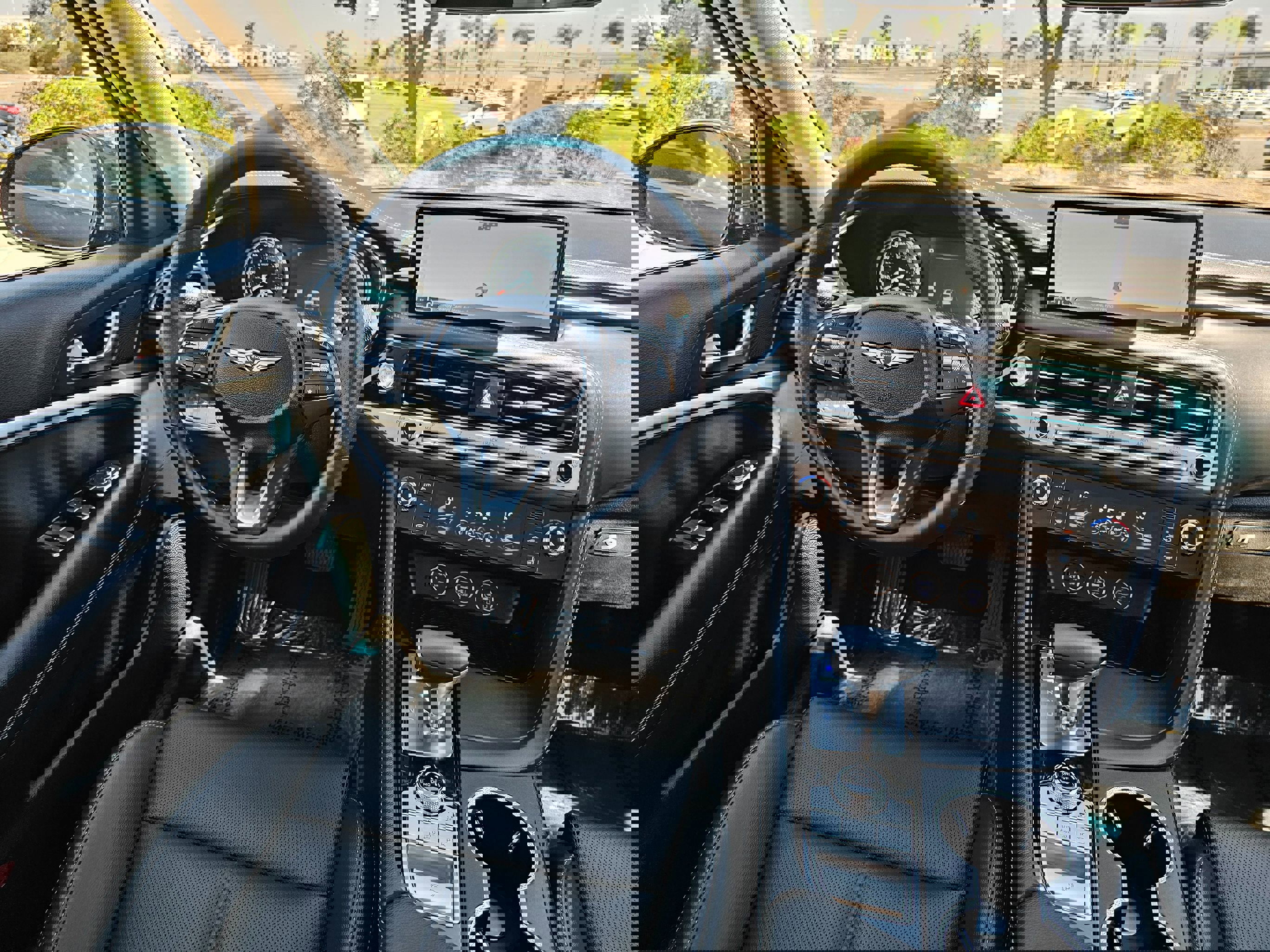 Used 2025 Genesis G70 2.5T image 21