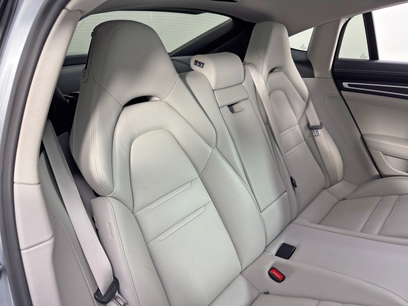 Used 2023 Porsche Panamera Platinum Edition image 42