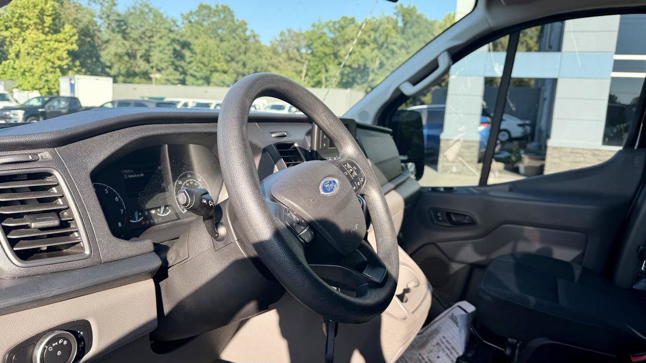 Used 2021 Ford Transit 350 XLT RWD image 16