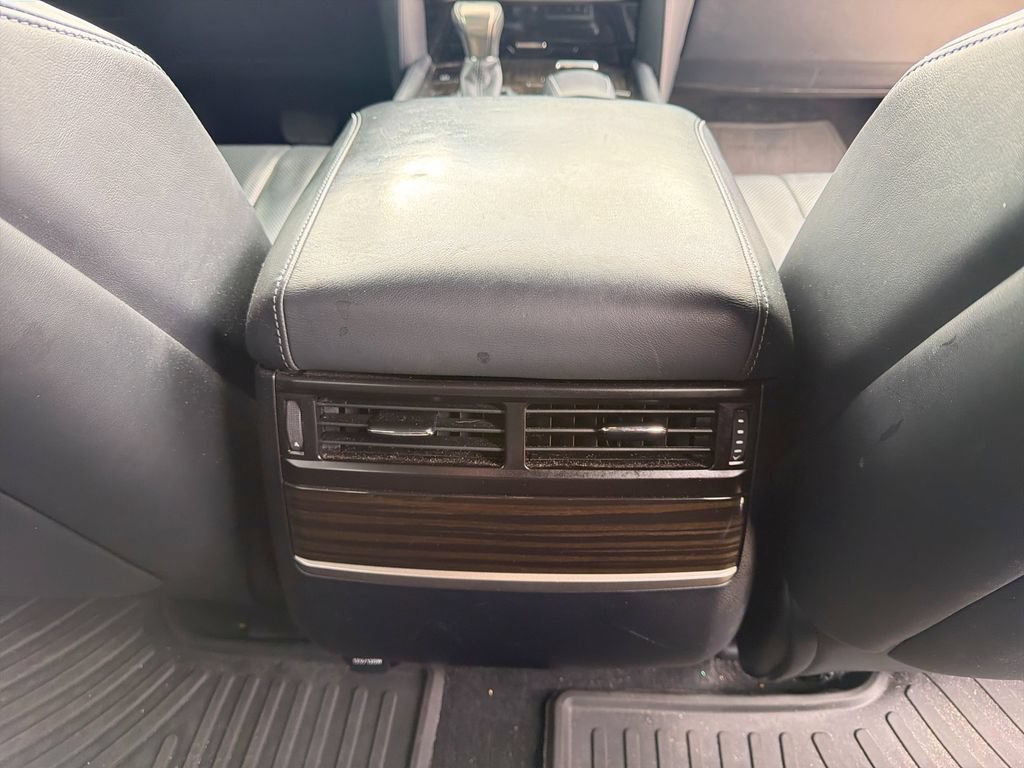 Used 2021 Lexus LX 570 4WD w/ Sport Package image 18