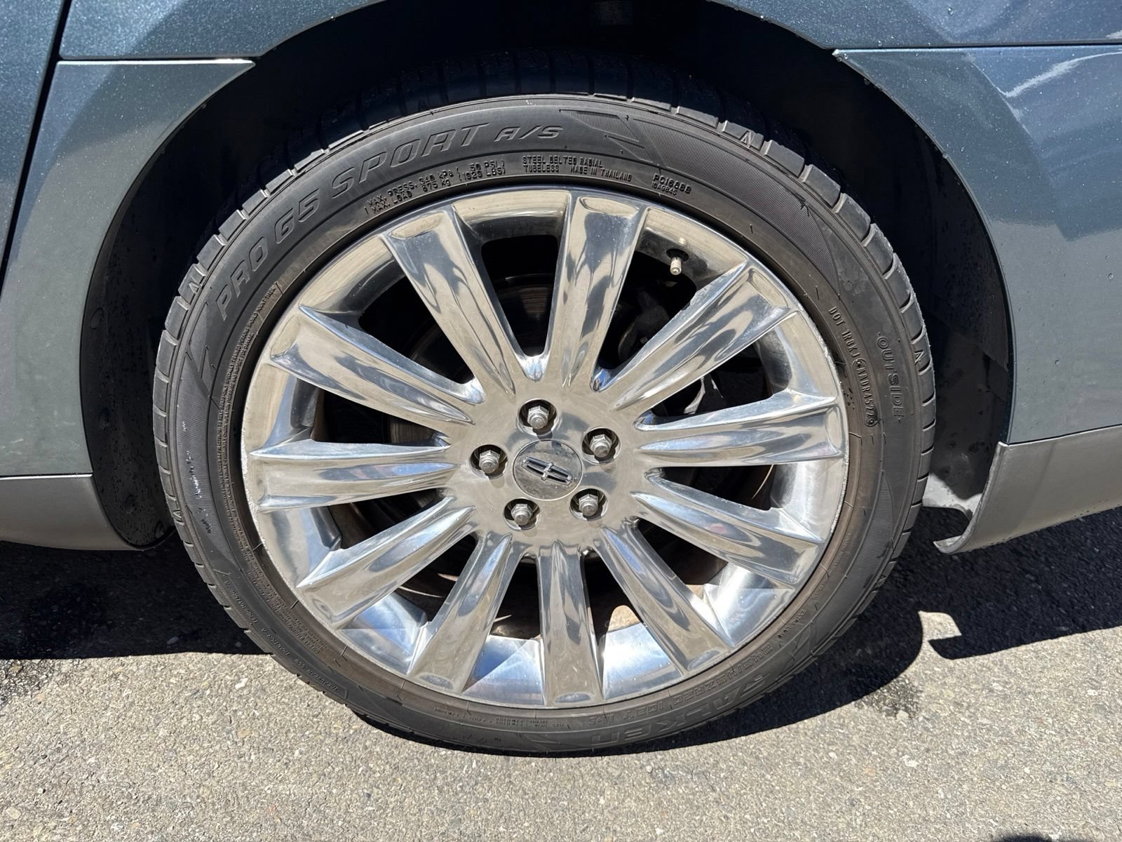 Used 2010 Lincoln MKS AWD image 20