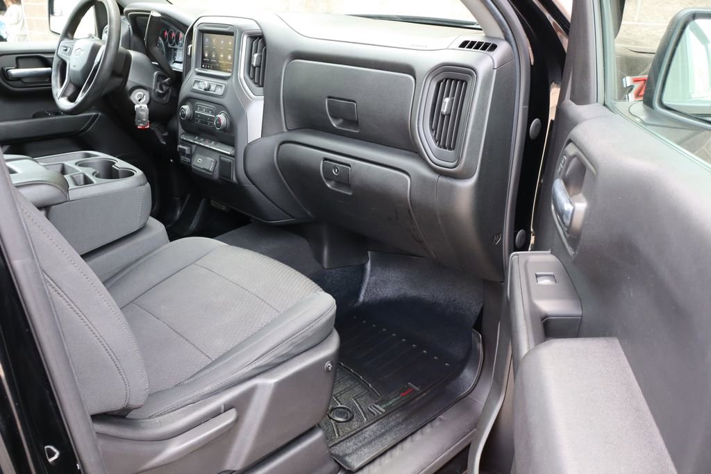 Used 2020 Chevrolet Silverado 1500 Custom Trail Boss w/ Custom Convenience Package AWD/4WD image 46