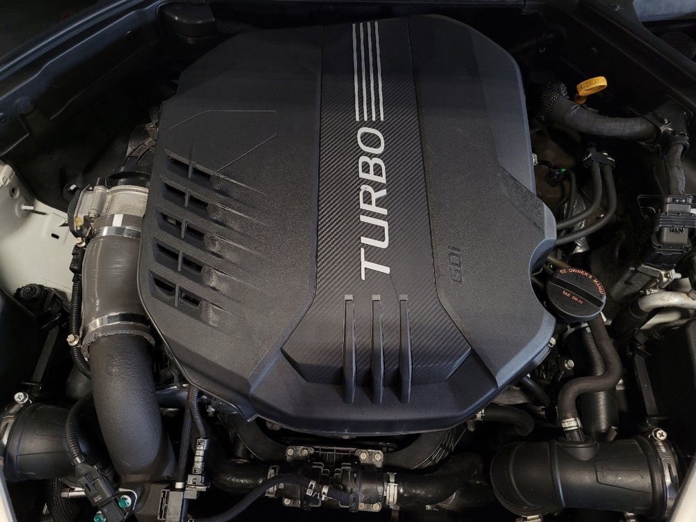 Used 2020 Genesis G70 3.3T image 30