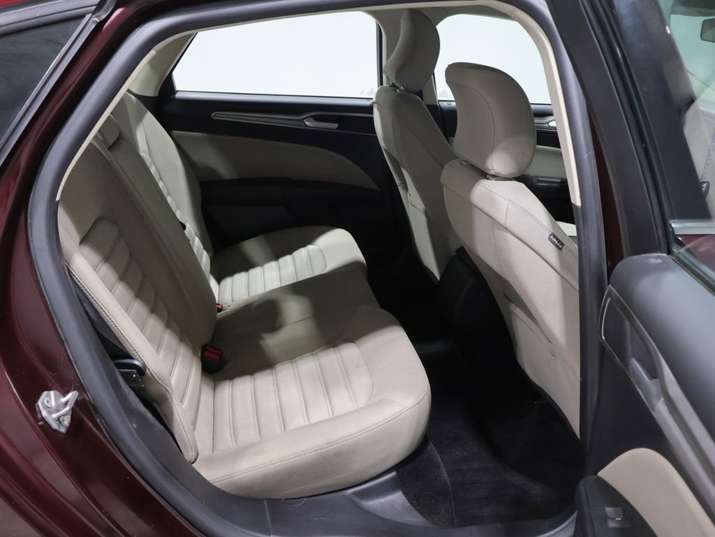 Used 2017 Ford Fusion S FWD image 19