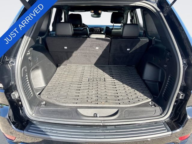 Used 2021 Jeep Grand Cherokee Laredo X AWD/4WD image 24