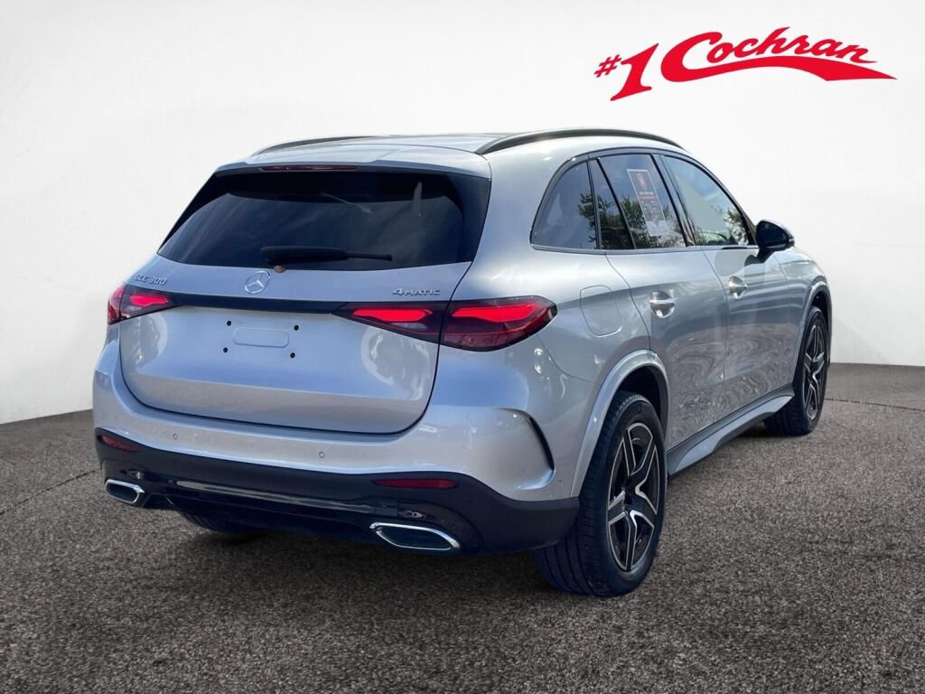 Used 2024 Mercedes-Benz GLC 300 4MATIC image 7