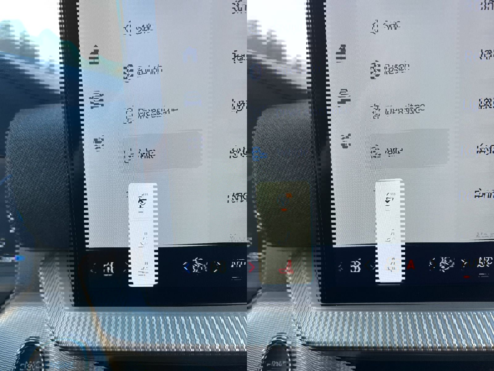 New 2025 Ford Explorer Active w/ Active Comfort Package image 33