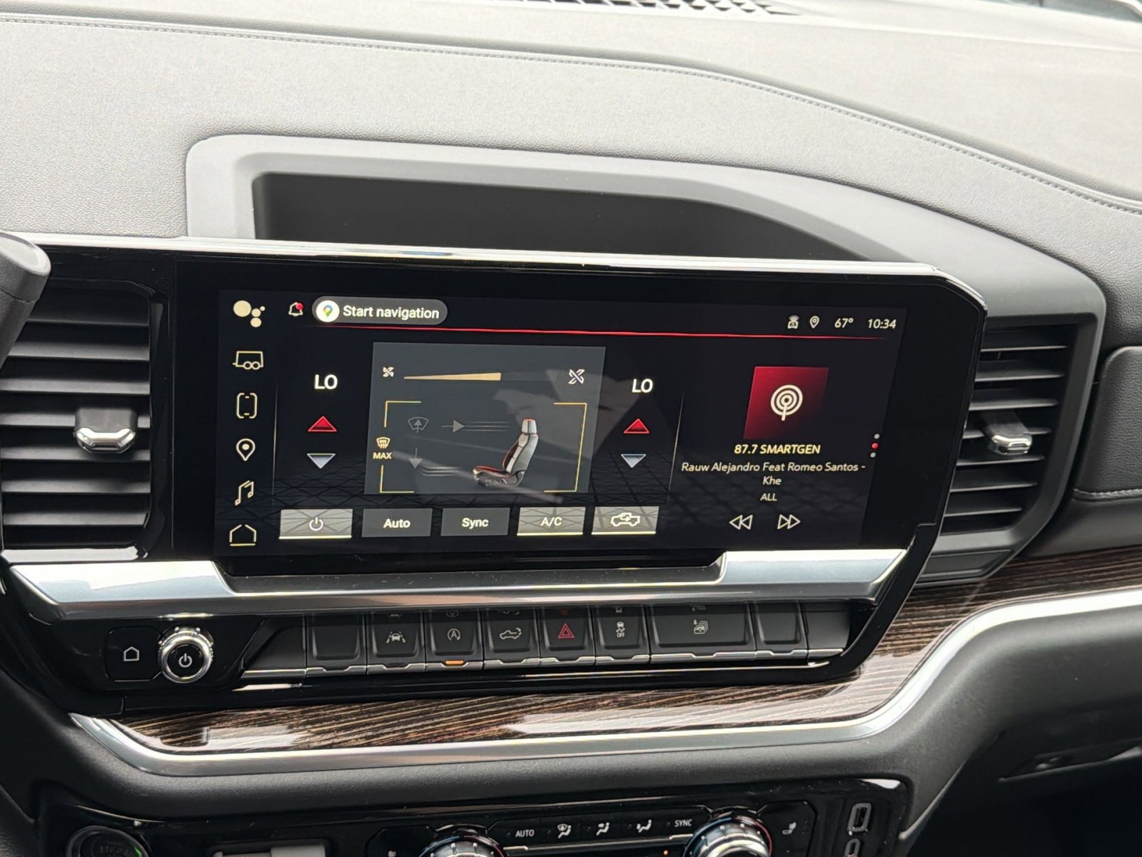 New 2026 GMC Sierra 1500 SLE image 21