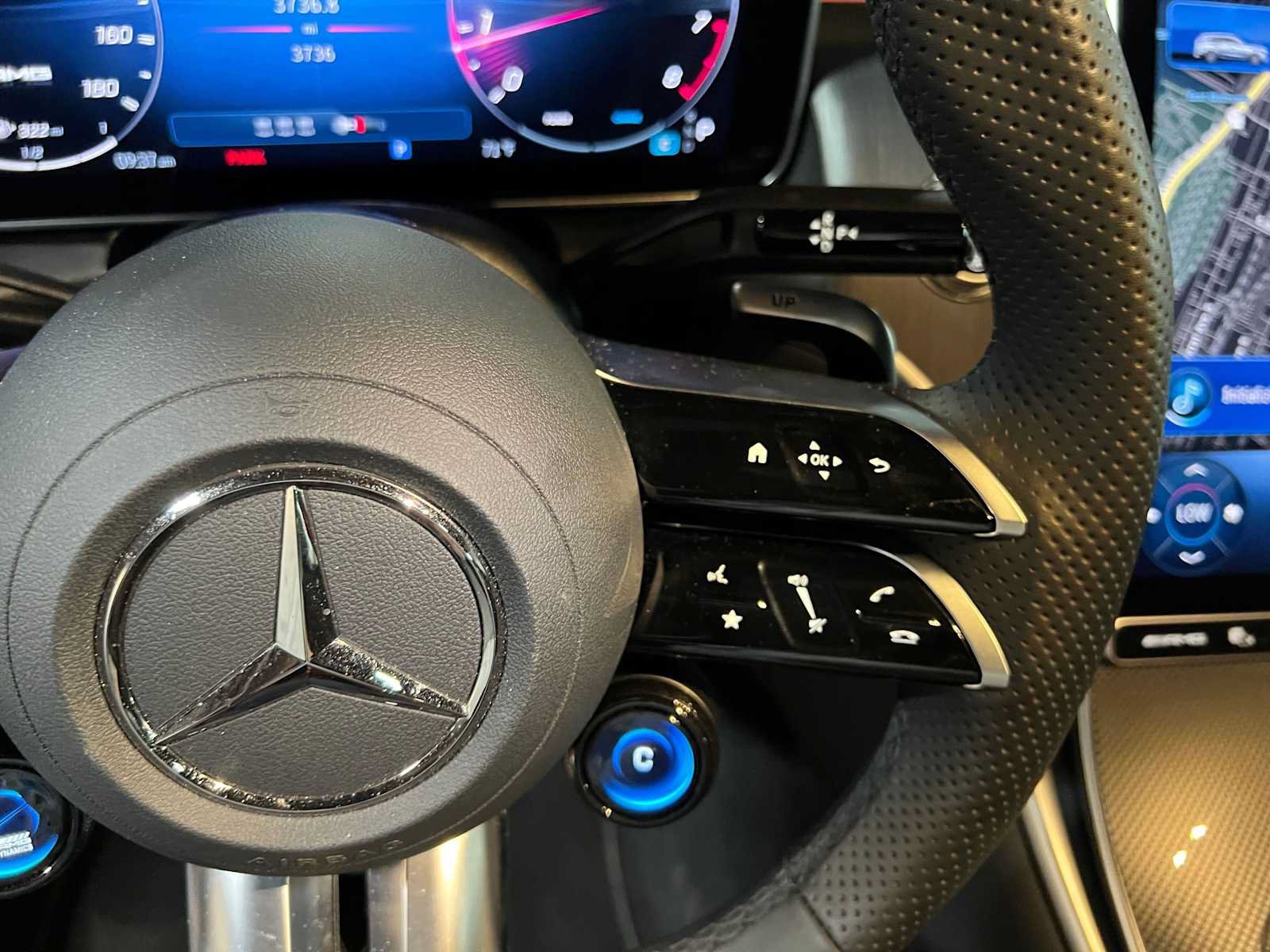 Used 2026 Mercedes-Benz GLC 43 AMG 4MATIC image 30