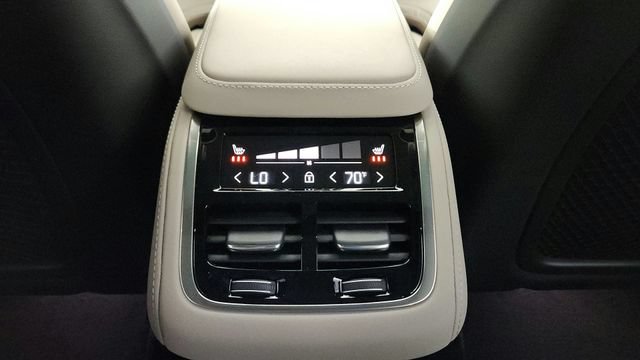 New 2026 Volvo XC90 B6 Ultra w/ Protection Package AWD/4WD image 34