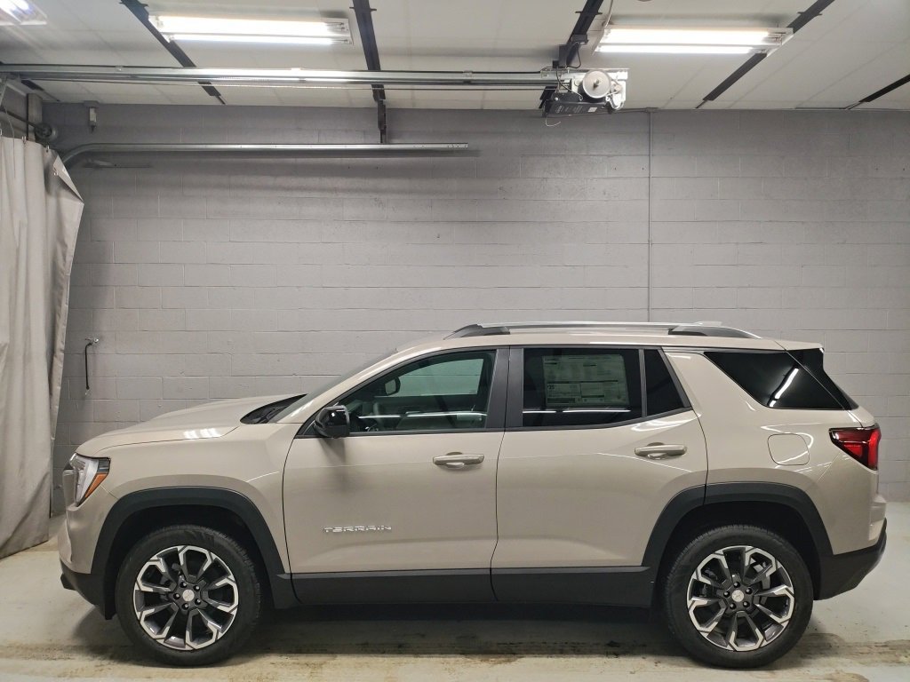 New 2026 GMC Terrain Elevation w/ Elevation Premium Package image 15