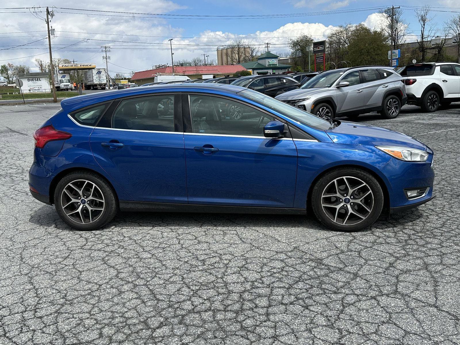 Used 2018 Ford Focus Titanium FWD image 9