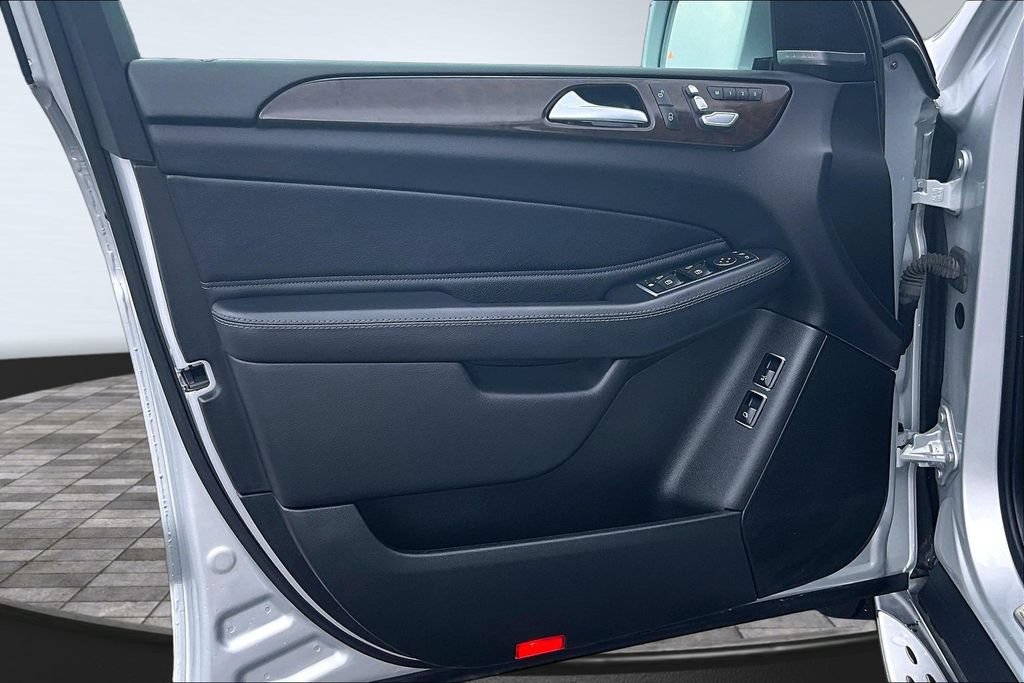 Used 2017 Mercedes-Benz GLS 450 4MATIC image 21