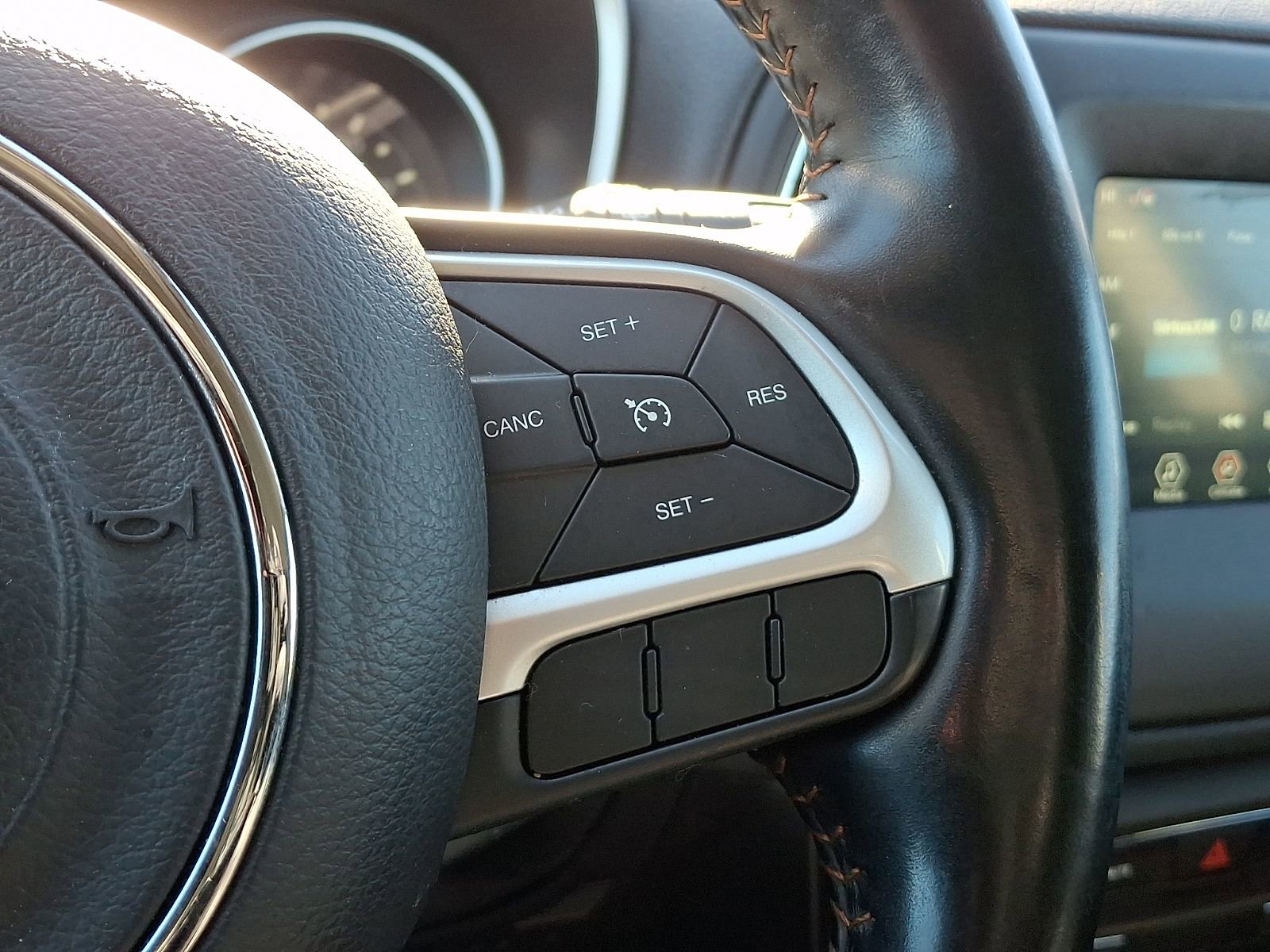 Used 2020 Jeep Compass Latitude w/ Cold Weather Group image 22