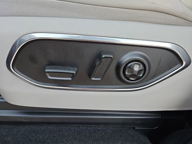 Used 2023 Jeep Wagoneer Series III w/ Convenience Group I image 14