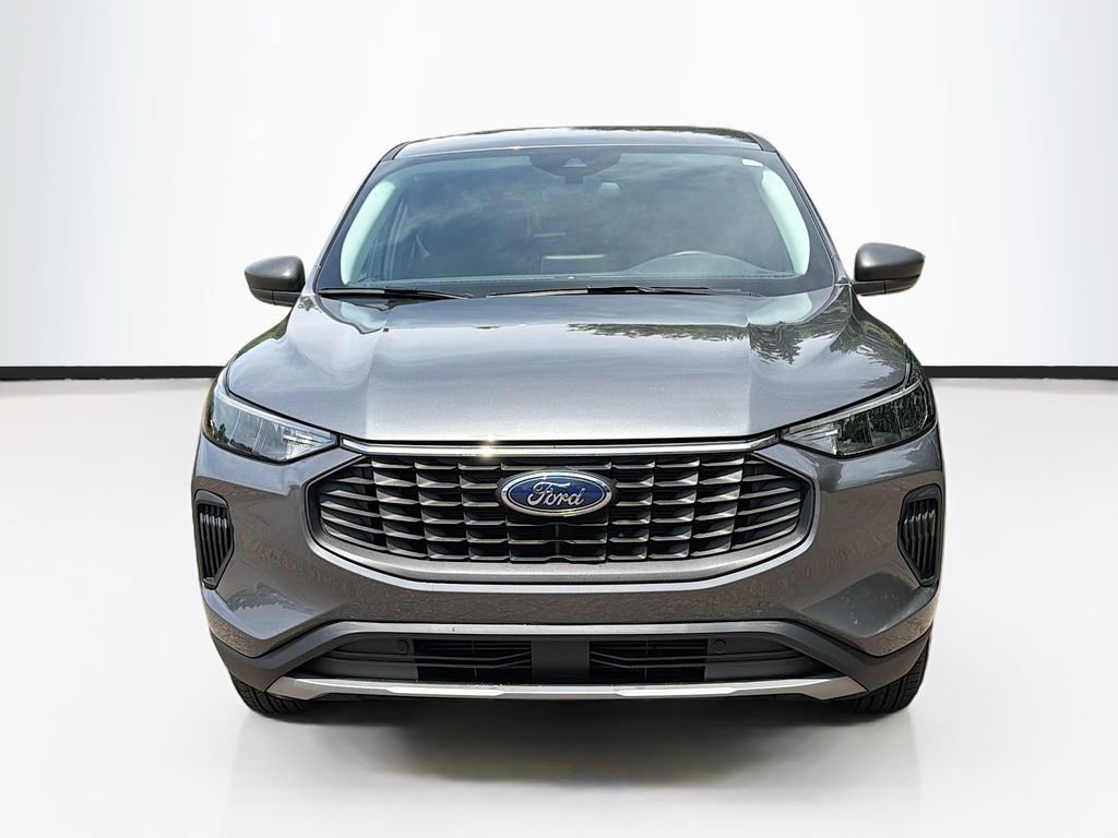 Used 2024 Ford Escape Active AWD/4WD image 2