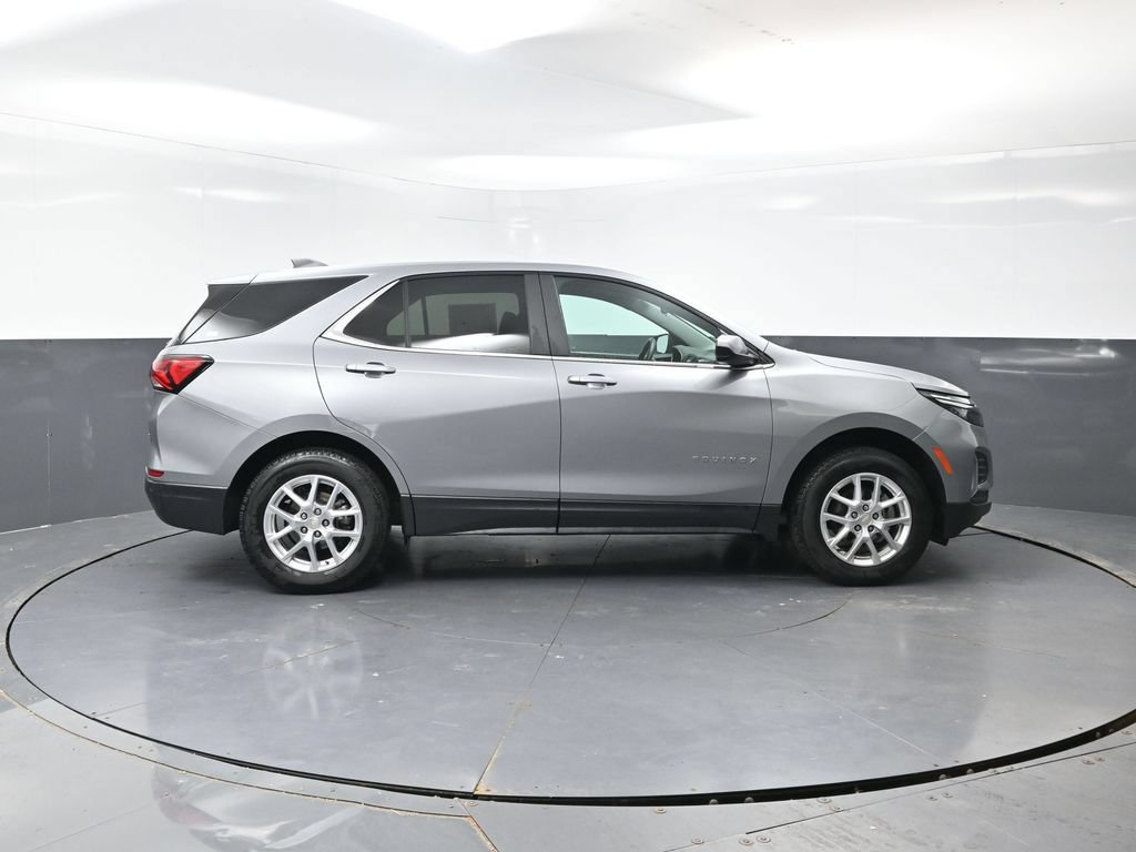 Used 2023 Chevrolet Equinox LT AWD/4WD image 4