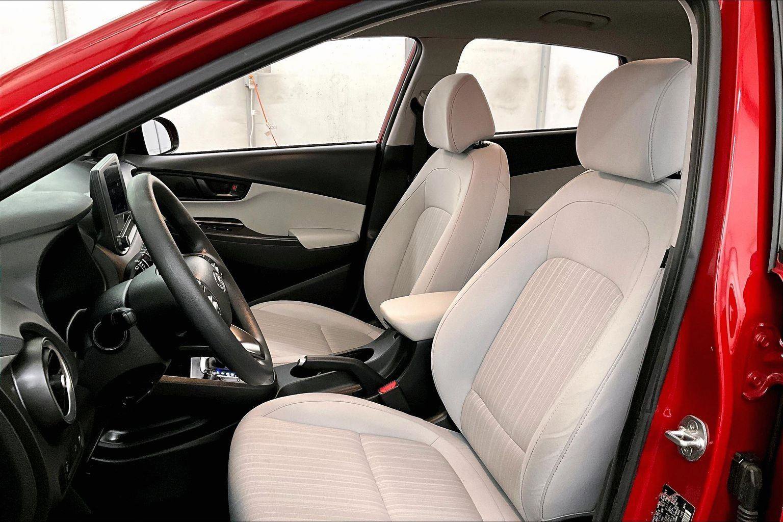 Used 2022 Hyundai Kona SEL image 24