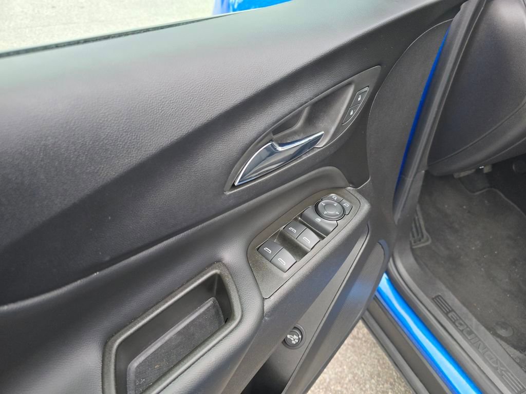 Used 2024 Chevrolet Equinox LT image 11