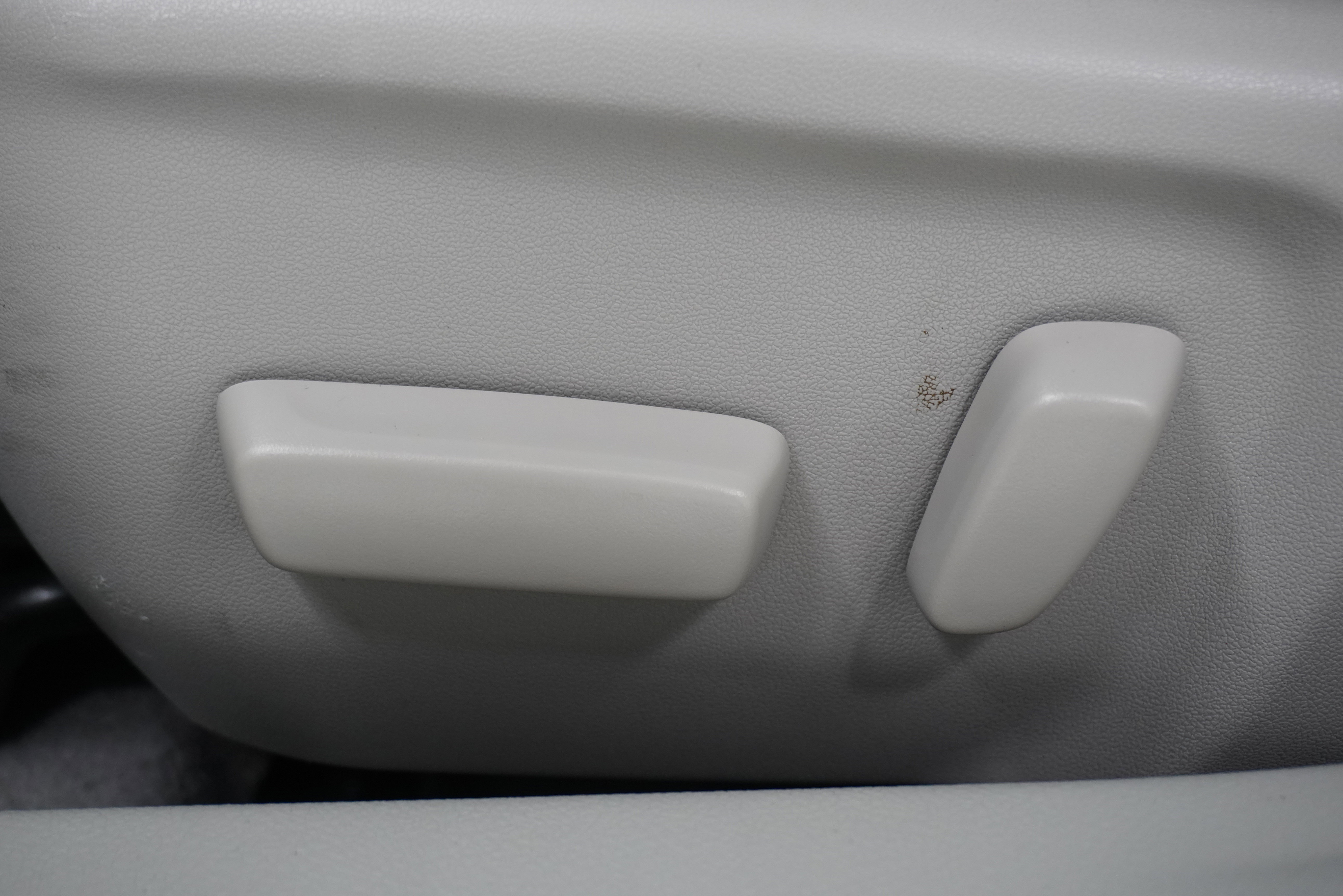 Used 2014 Toyota Camry XLE image 15