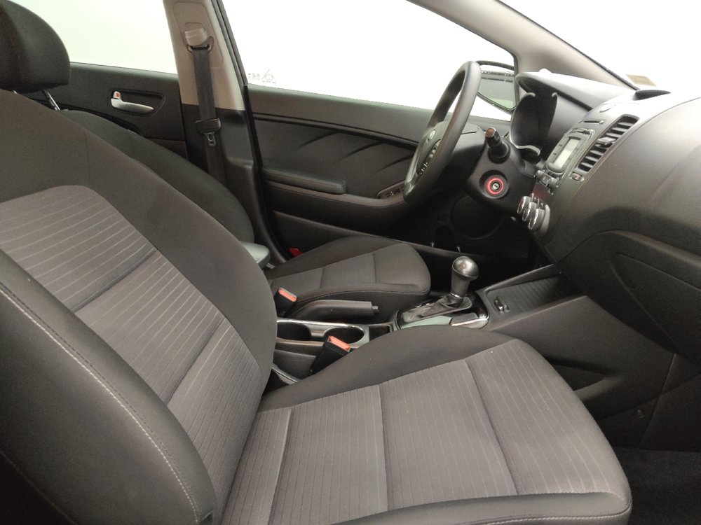 Used 2017 Kia Forte LX w/ LX Popular Package image 21