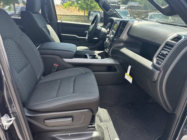 New 2026 RAM 1500 Express AWD/4WD image 13