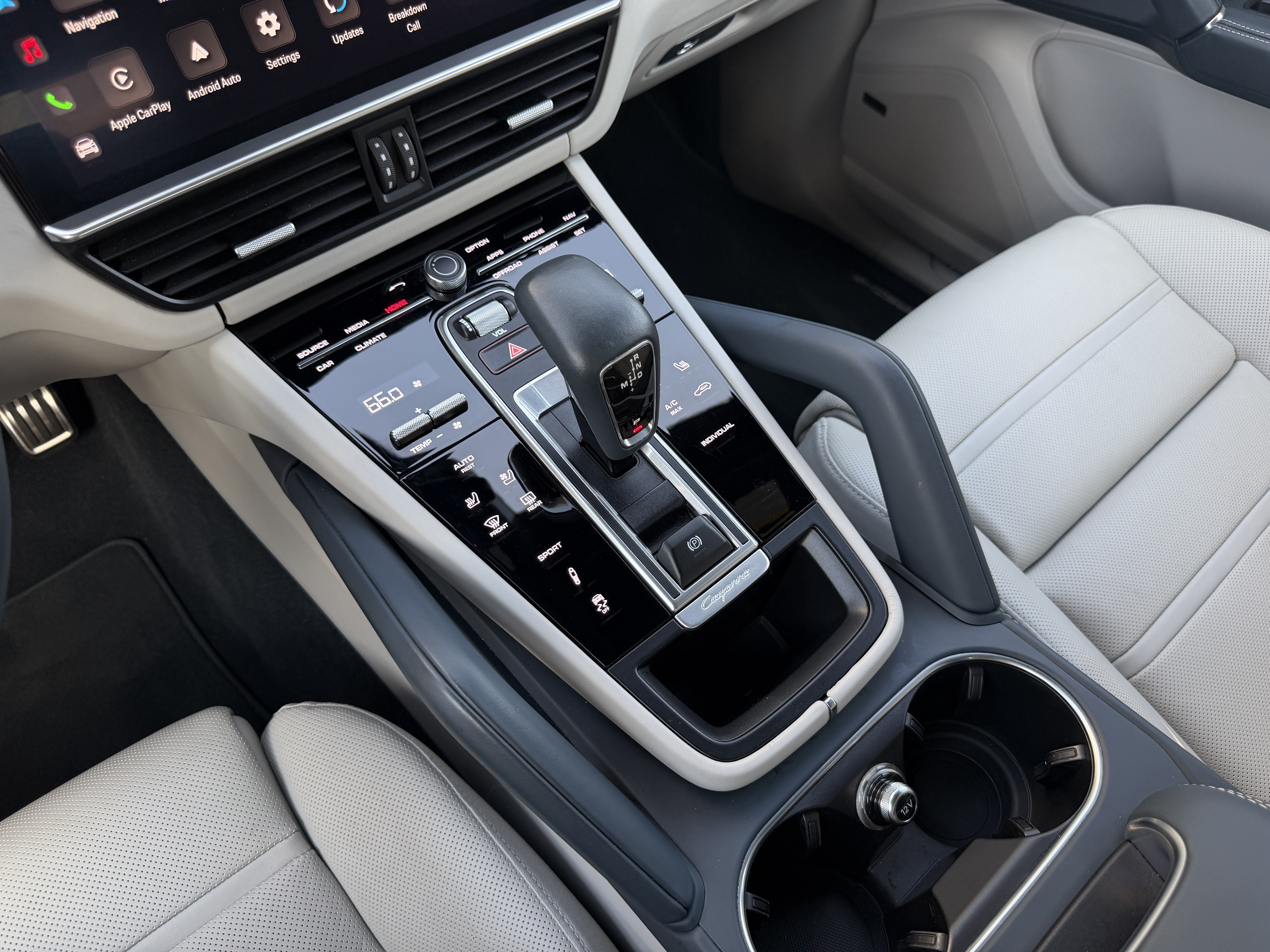 Certified 2023 Porsche Cayenne S Platinum AWD/4WD image 30