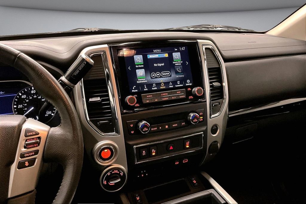 Used 2021 Nissan Titan SV w/ SV Convenience Package image 10