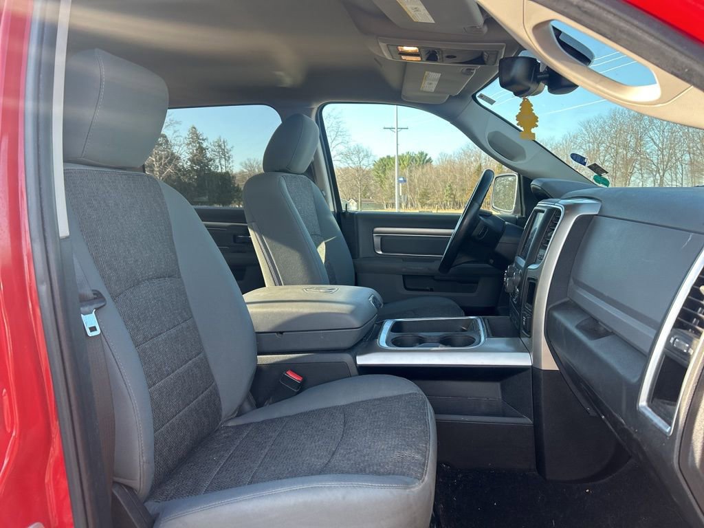 Used 2018 RAM 1500 SLT image 7