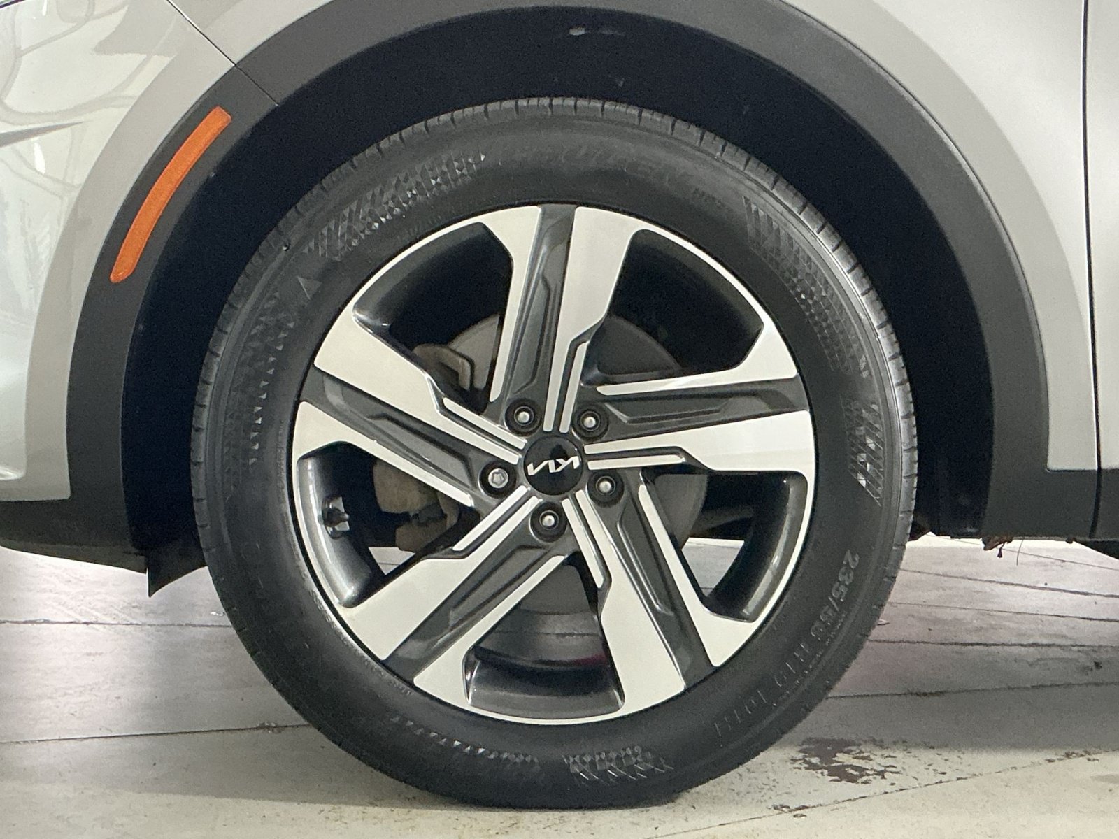 Used 2023 Kia Sorento EX AWD/4WD image 13