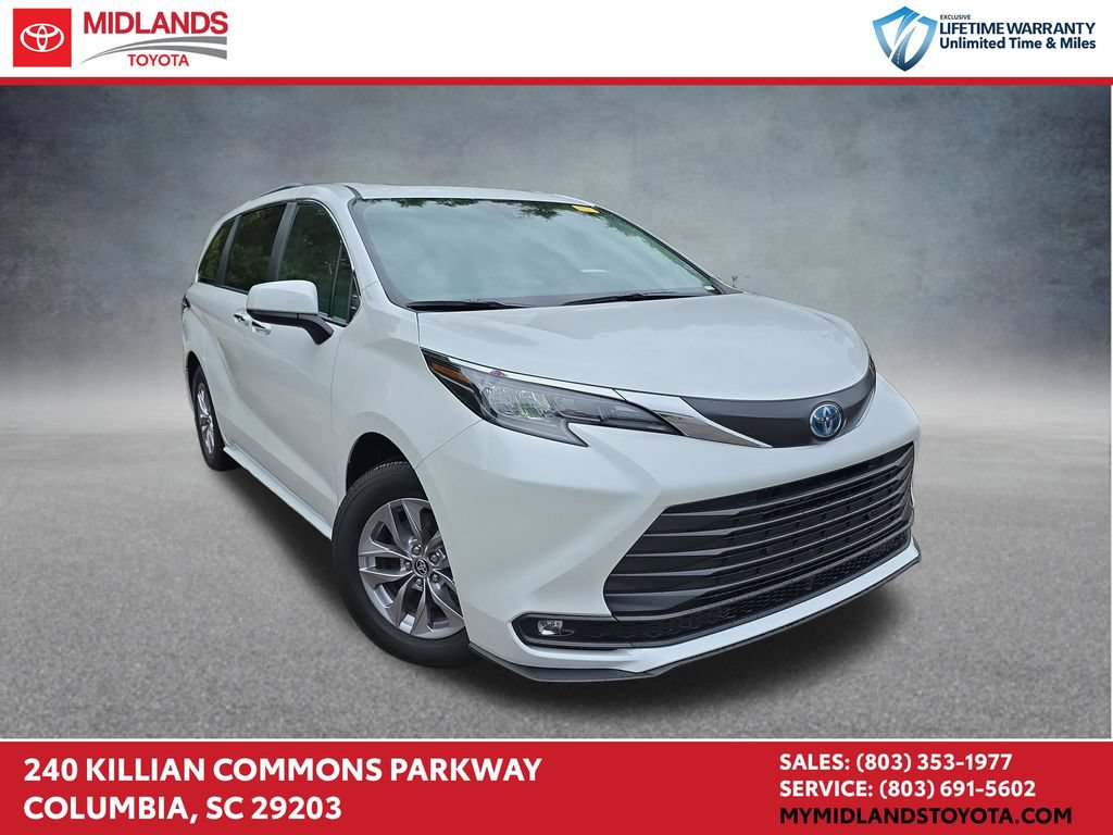 Used 2025 Toyota Sienna XLE w/ XLE Plus Package