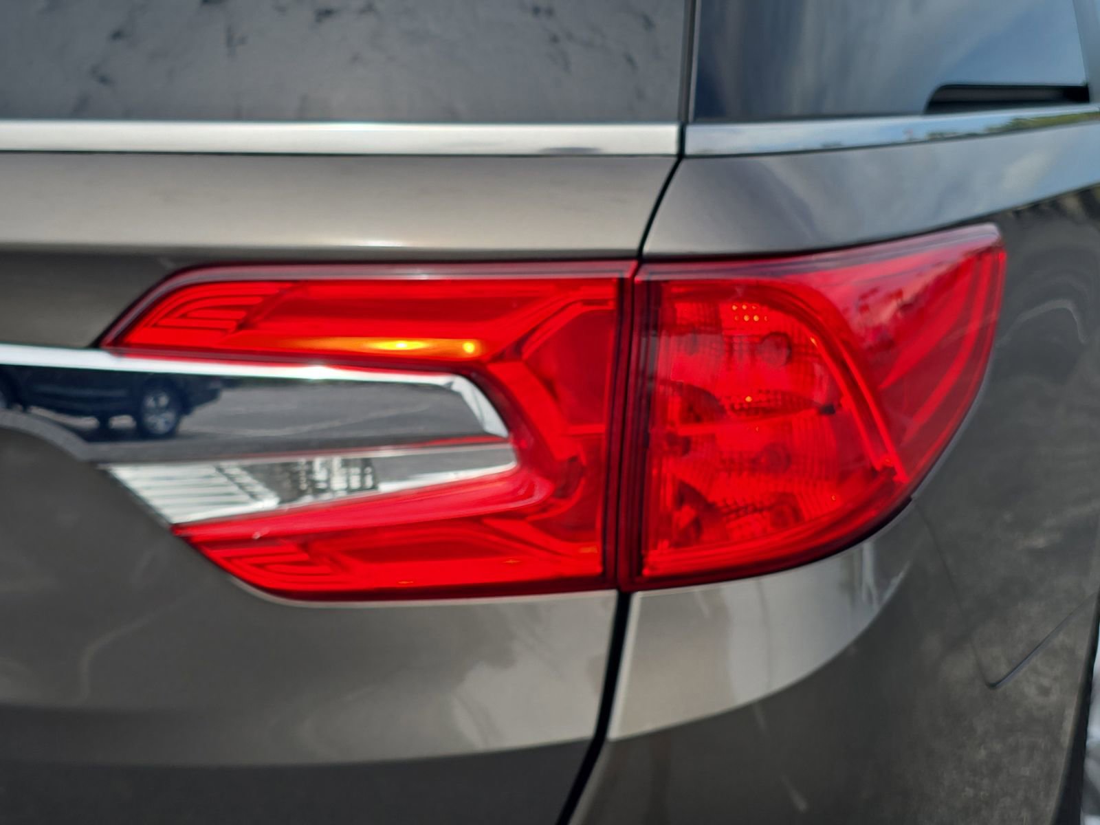 Used 2019 Honda Odyssey EX-L image 8