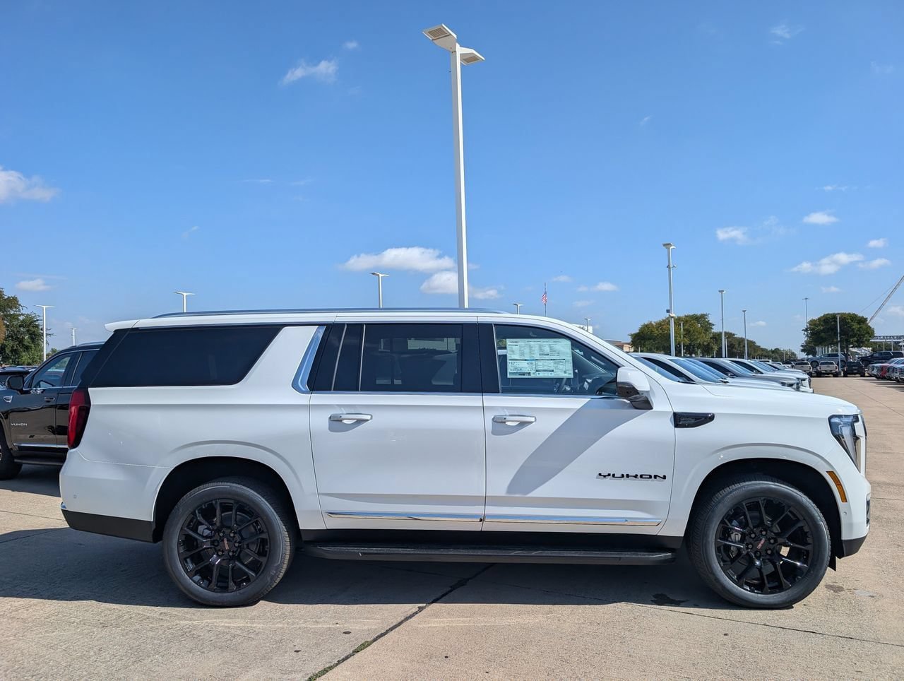 New 2026 GMC Yukon XL Elevation RWD image 3