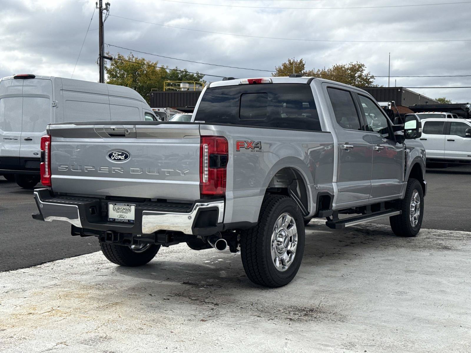 New 2027 Ford F250 Lariat w/ Chrome Package AWD/4WD image 3