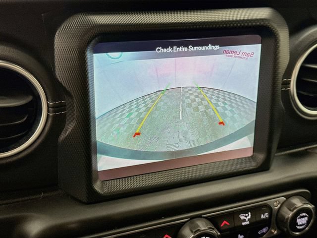 Used 2020 Jeep Wrangler Unlimited Sahara AWD/4WD image 14
