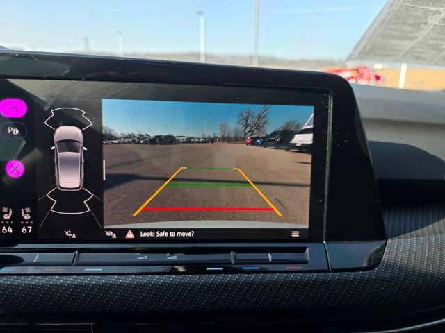 Used 2023 Volkswagen Golf R image 16