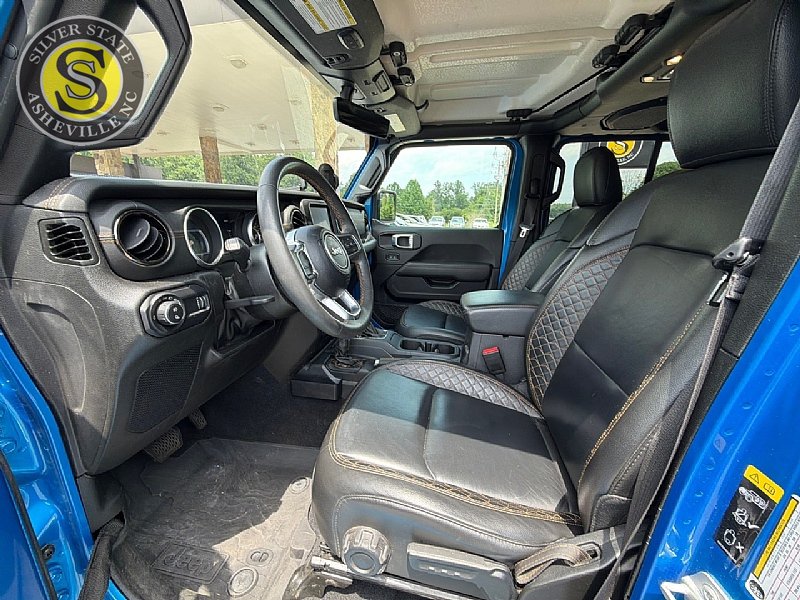 Used 2023 Jeep Gladiator Overland AWD/4WD image 11