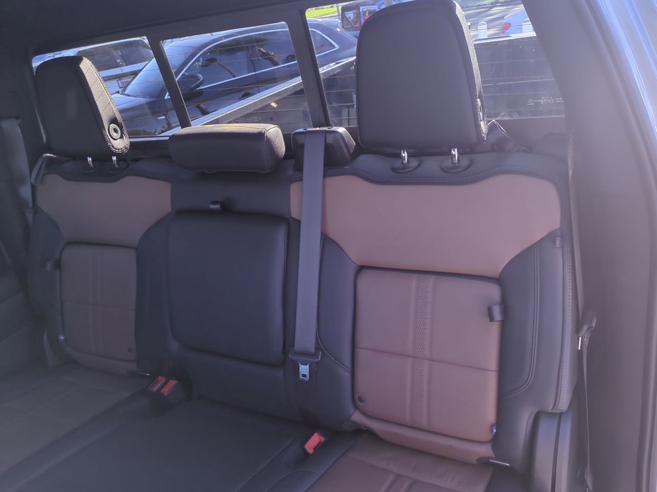 Used 2024 Chevrolet Silverado 2500 High Country w/ High Country Premium Package image 31