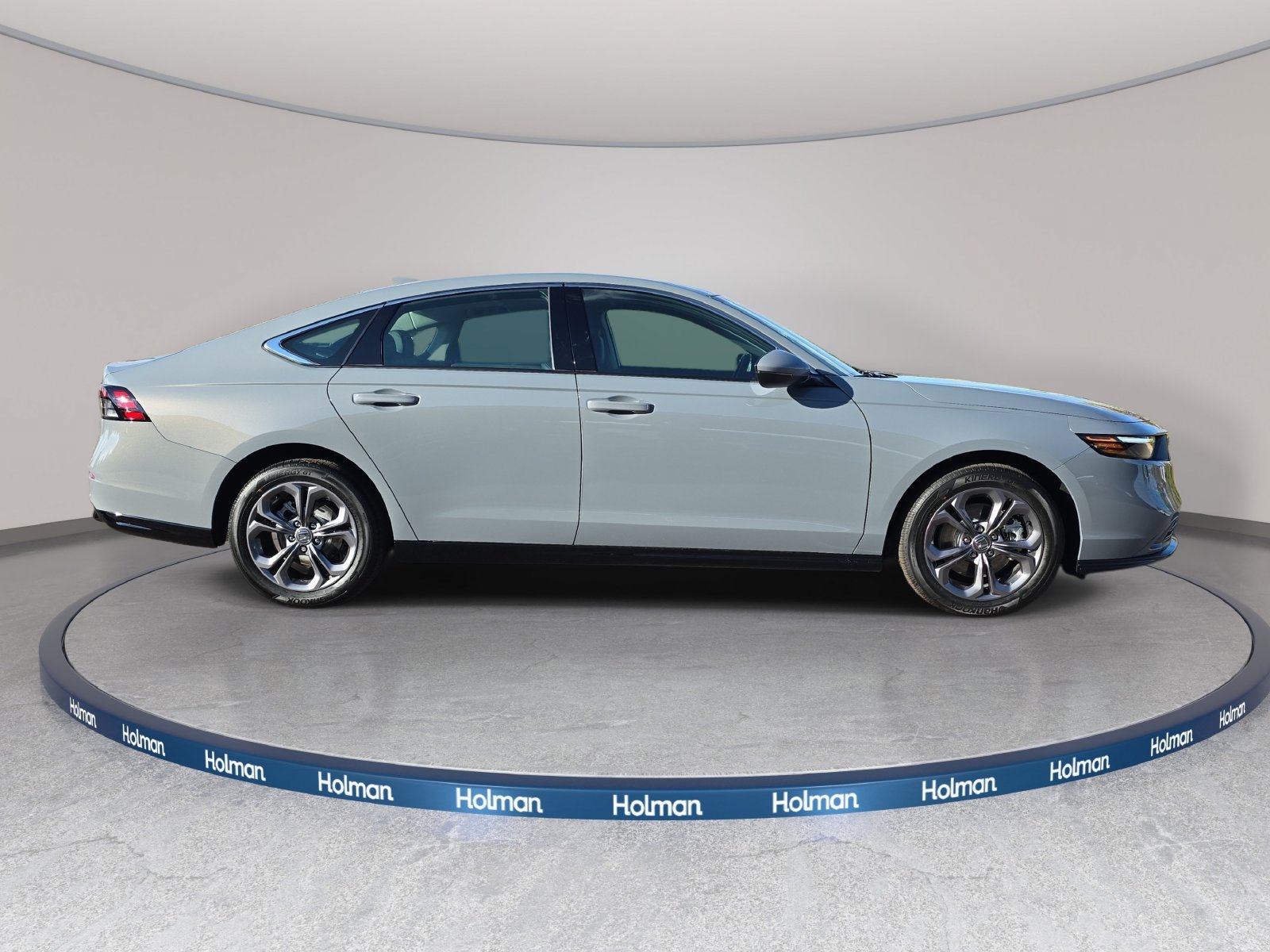 New 2026 Honda Accord EX-L image 4