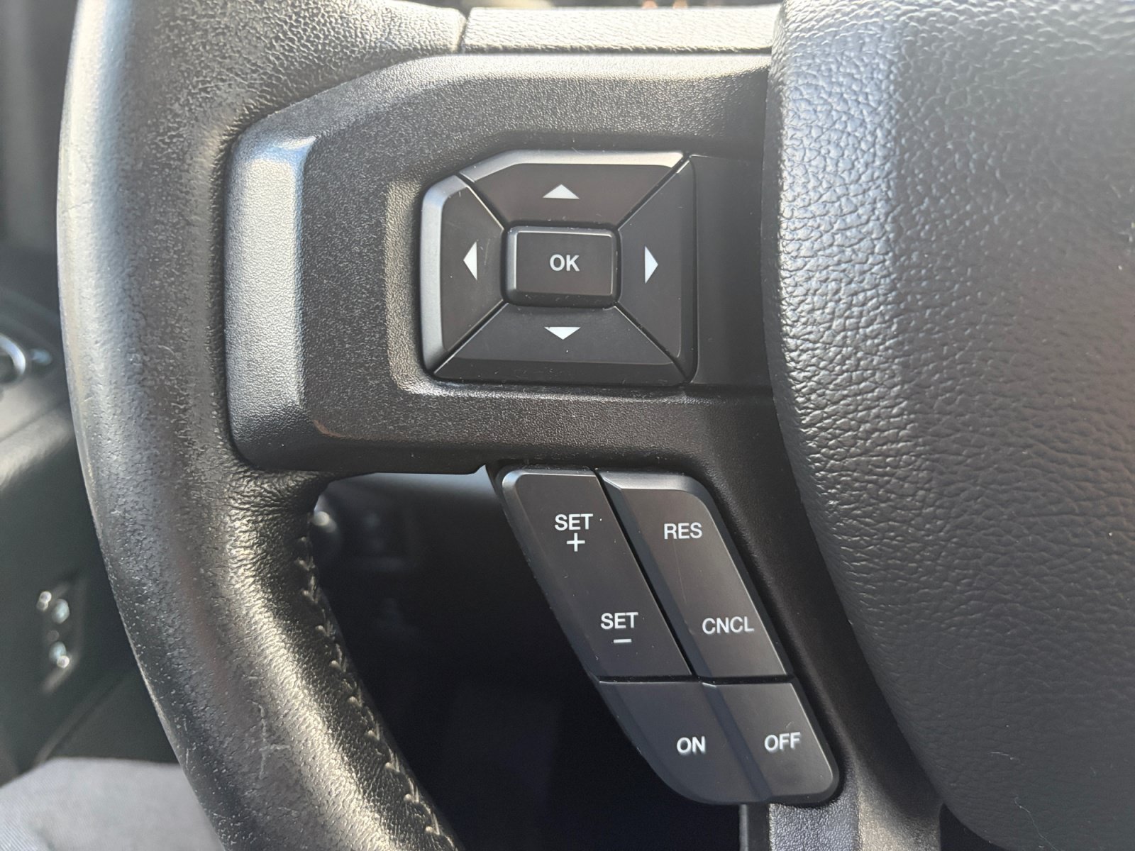 Used 2018 Ford F150 XLT w/ Equipment Group 302A Luxury AWD/4WD image 20