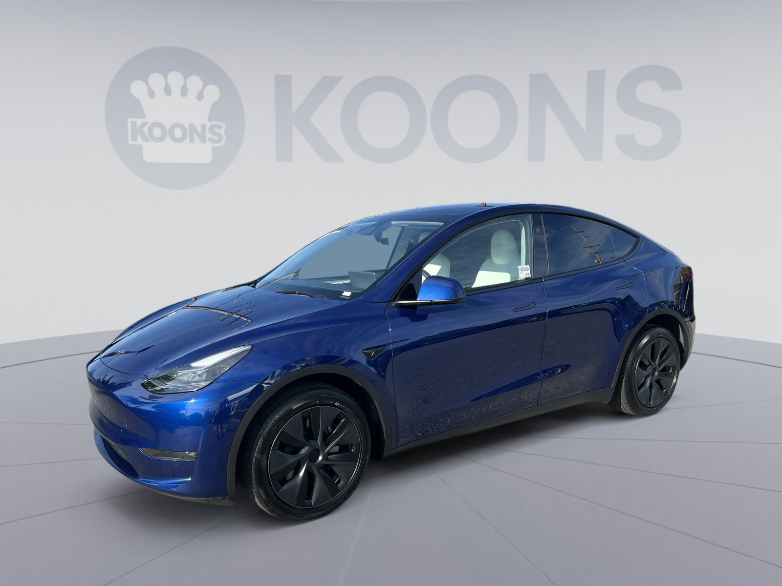Used 2024 Tesla Model Y Long Range AWD/4WD image 1