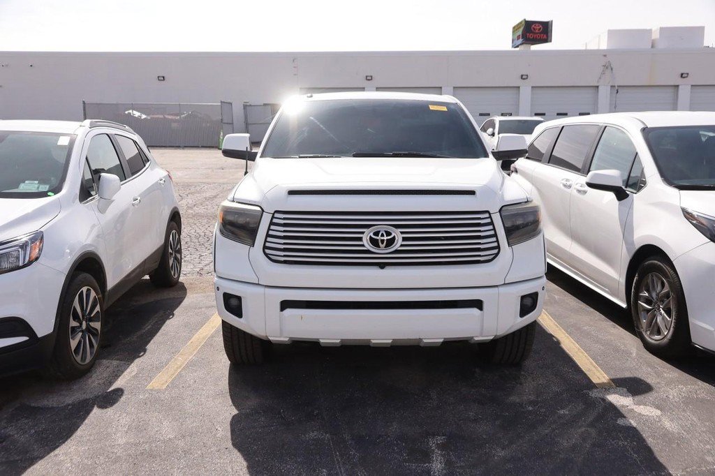 Used 2017 Toyota Tundra Platinum AWD/4WD image 3