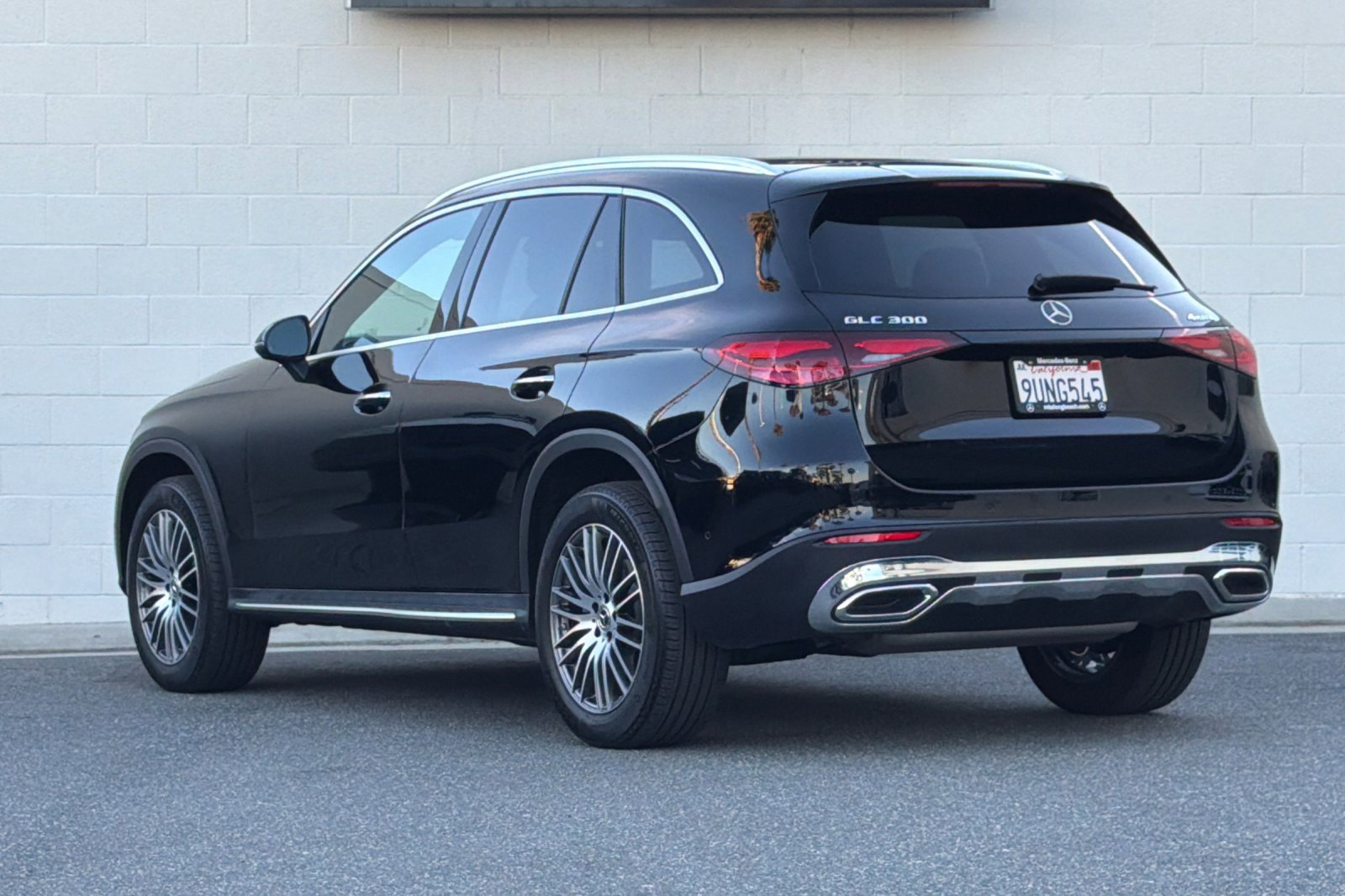 Certified 2025 Mercedes-Benz GLC 300 GLC 300 4MATIC image 6