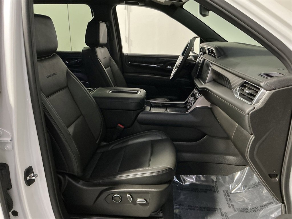 Used 2024 GMC Yukon XL Denali w/ Max Trailering Package image 34