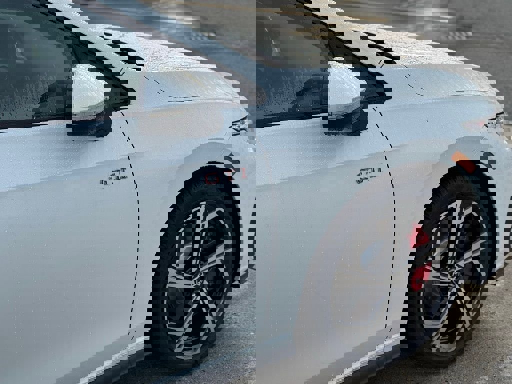 New 2025 Volkswagen GTI SE image 8