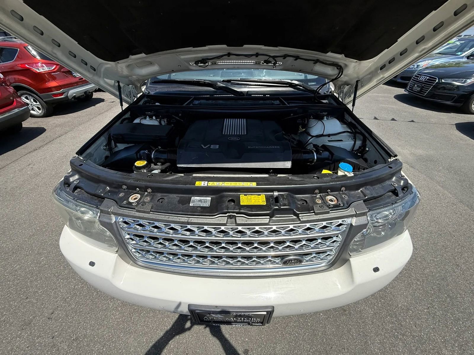 Used 2010 Land Rover Range Rover Supercharged AWD/4WD image 61