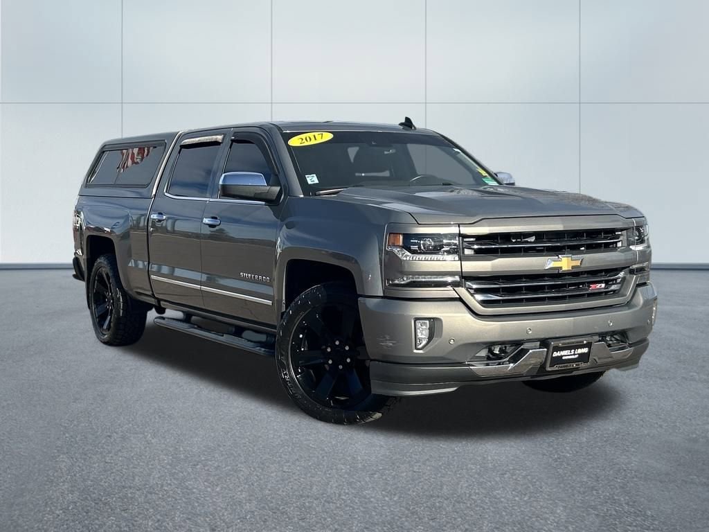 Used 2017 Chevrolet Silverado 1500 LTZ Z71 w/ LTZ Plus Package image 6