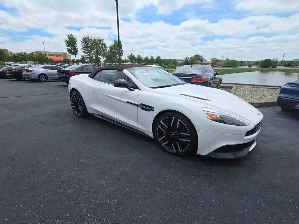 Used 2015 Aston Martin Vanquish Volante RWD image 3